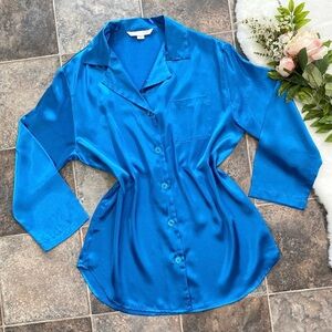 Vintage Victoria’s Secret electric blue long sleeve satin sleep shirt